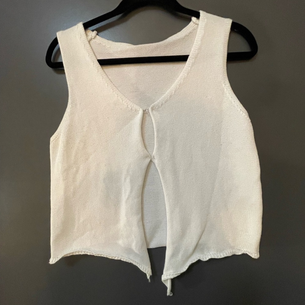 Amazon White Sleeveless Cut Out Tank Top